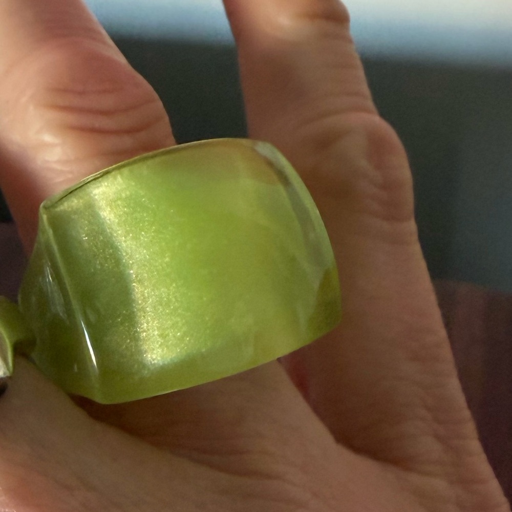 Funky Chunky Molded Resin Vintage Ring